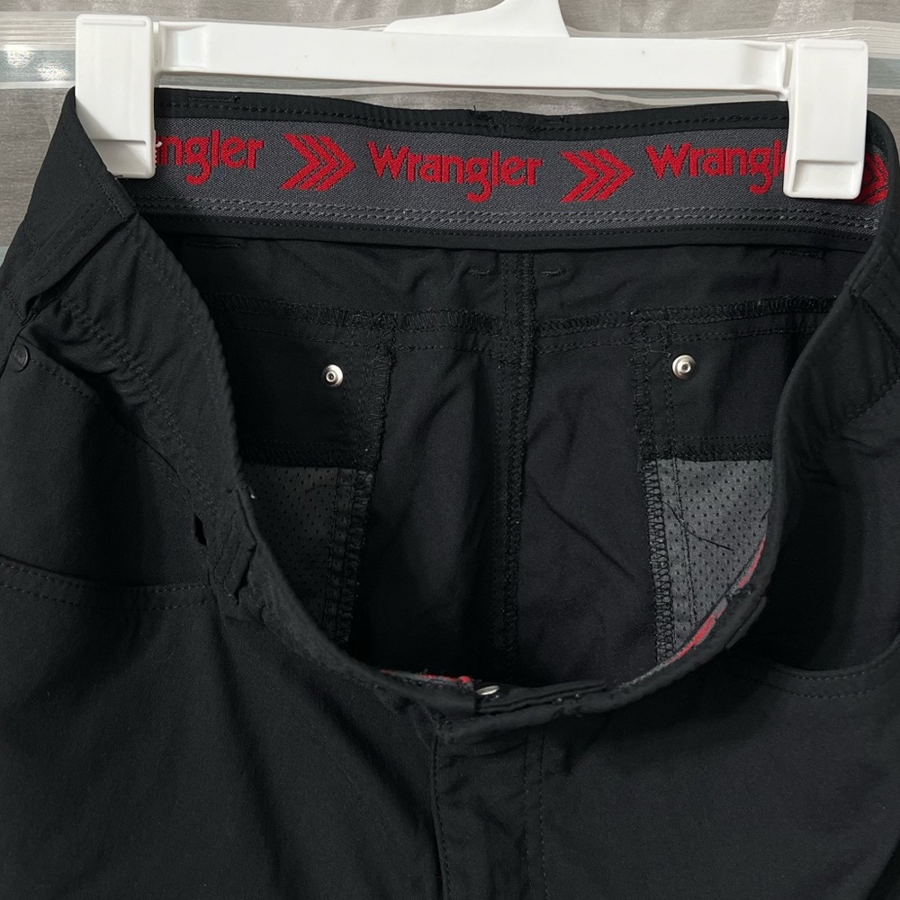 Wrangler Tactical Comfort Flex Waistband Shorts - Picture 3 of 6